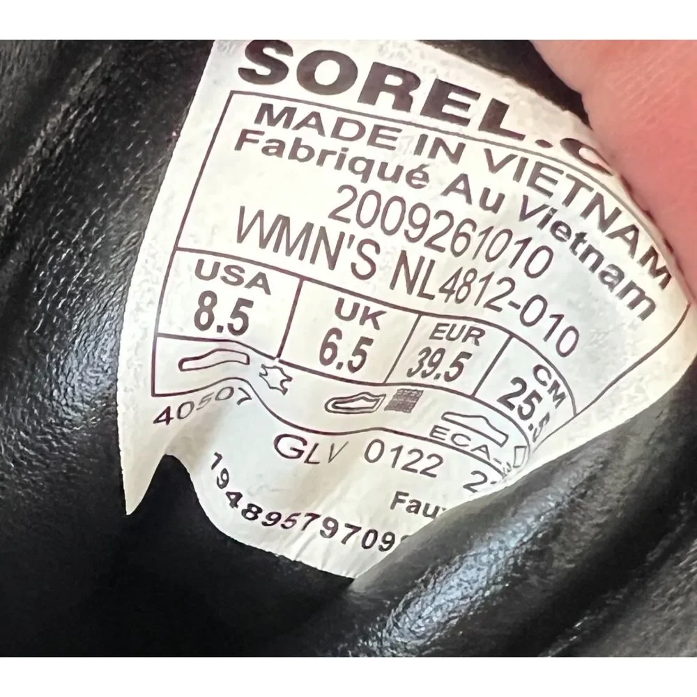 Sorel Brex Cozy Lace Waterproof boot. Size 8.5